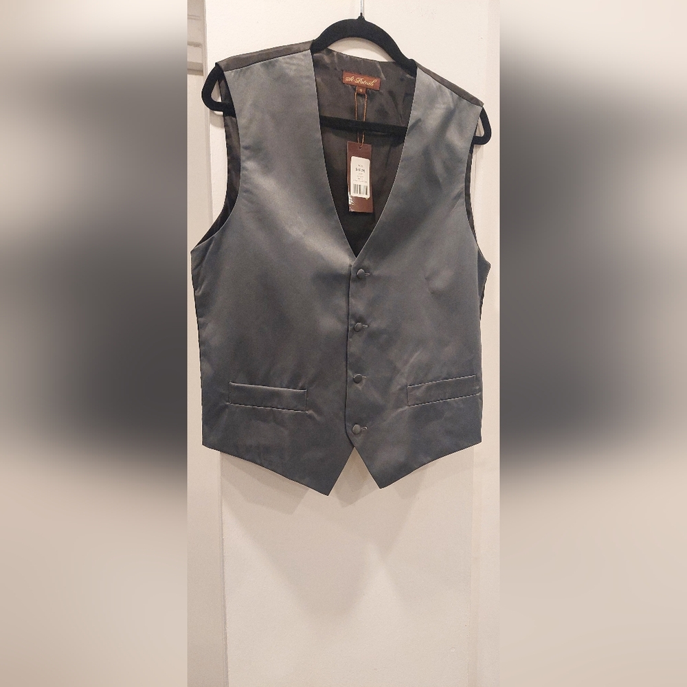 Gray Tailored Fit Vest with Subtle Sheen.